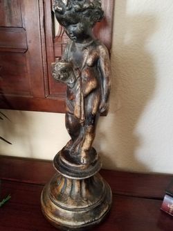 Statue