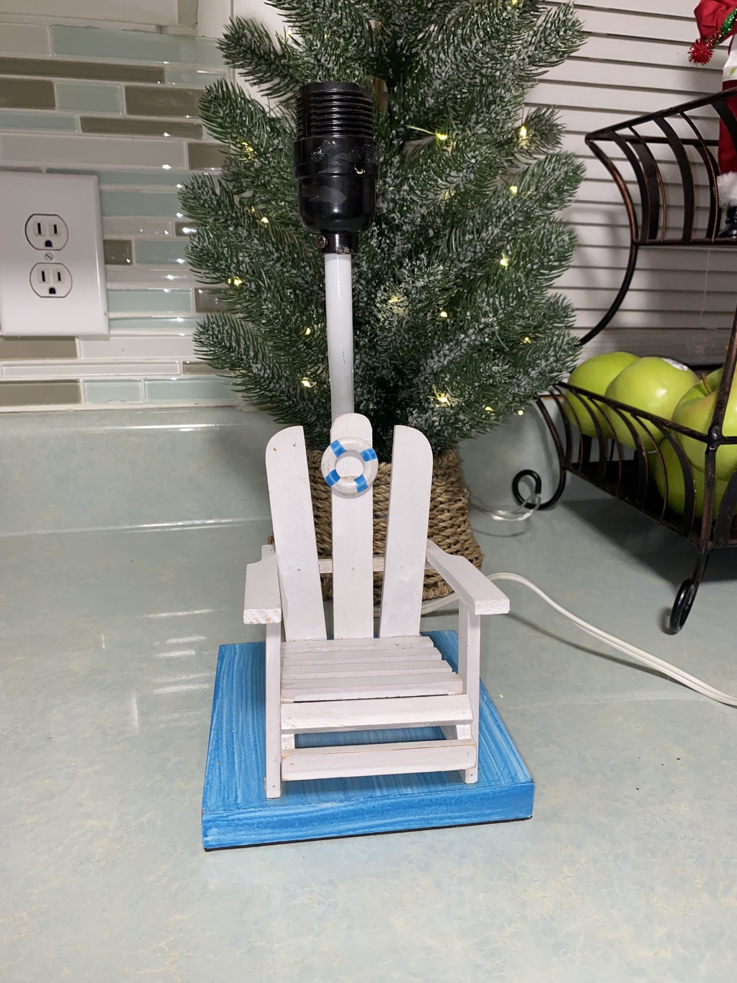 Small Beach Chair Lamp