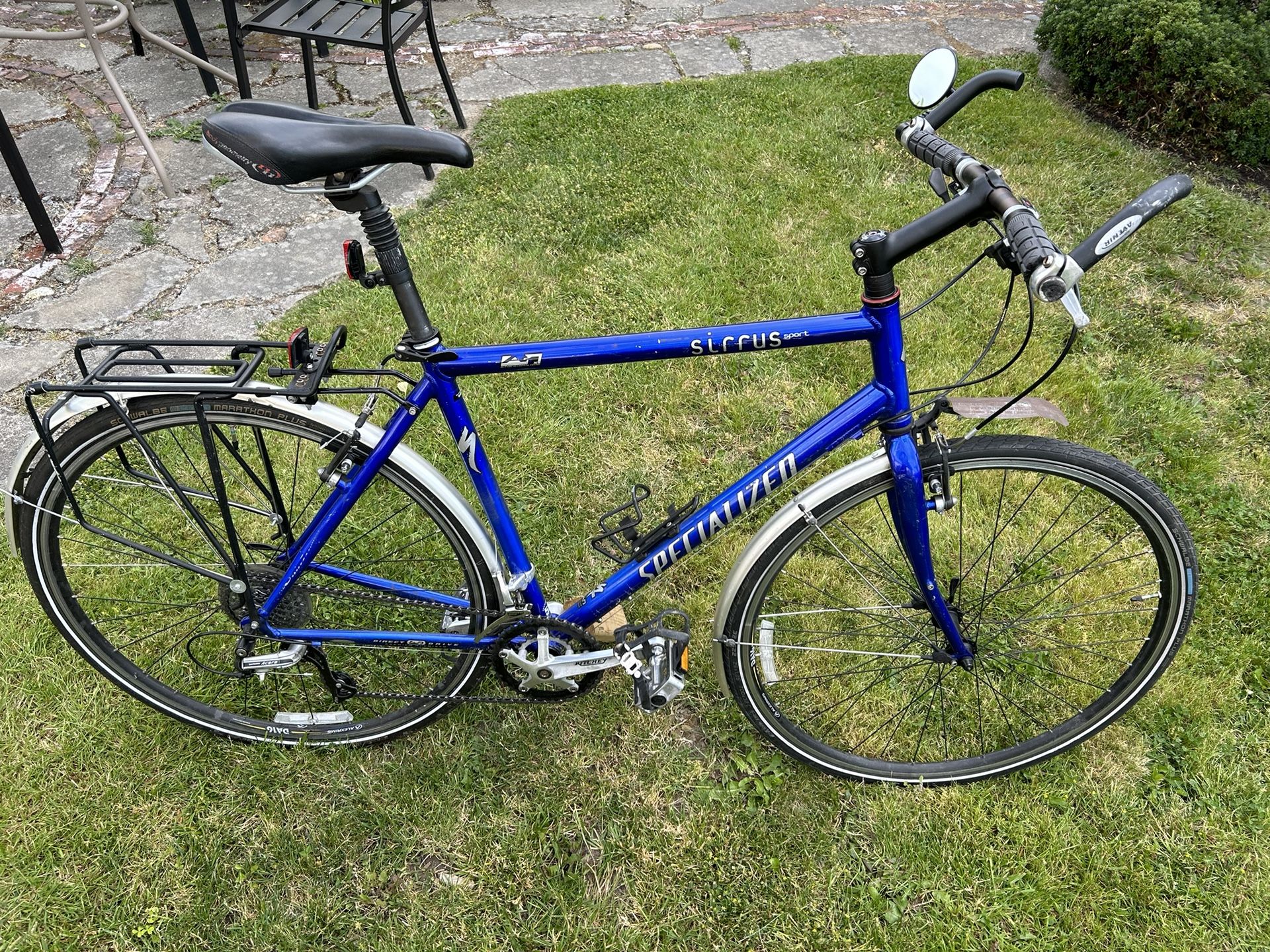 Specialized Sirrus Sport Large Hybrid Bike