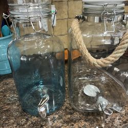 Glass dispensers