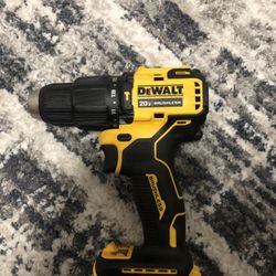 DeWalt dcd709 1/2"(13mm)cordless hammerdrill/drill driver