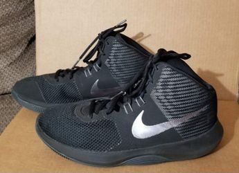 Nike Air Precision Size 9 For Mens $95