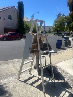 Step ladder