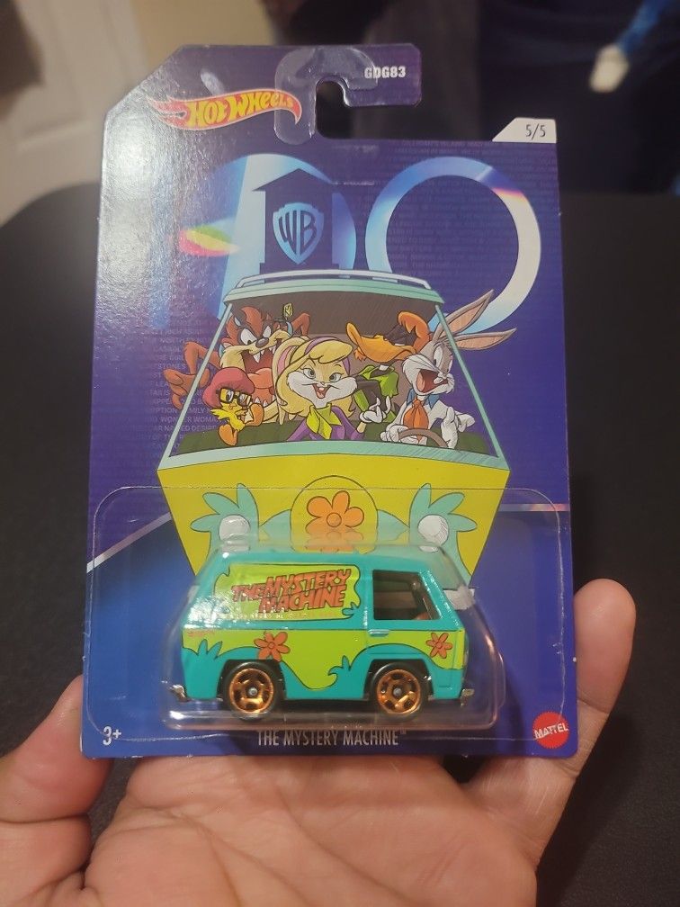 The Mystery Machine Hot Wheels