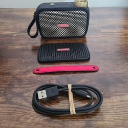 Positive Grid Spark GO 5W Ultra-Portable Smart Guitar Amp, Headphone Amp & Bluetooth Speaker with Smart App for Electric Guitar, Acoustic or Bass