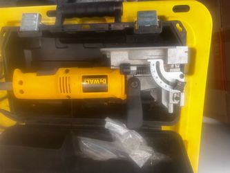 Dewalt Biscuit joiner DW682