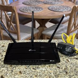 WiFi Router TPLink AC1750 (Archer A7)