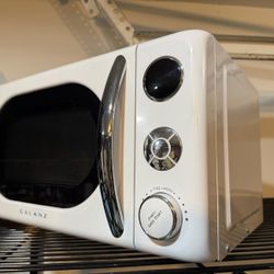 Galanz Microwave 65$