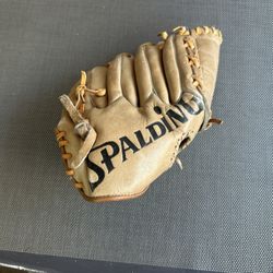 Right Handed Baseball Glove Youth 