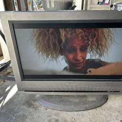 Sylvania Flatscreen TV