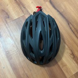 equipment for delivery’s: Bag, scooter helmet, and bicycle helmet