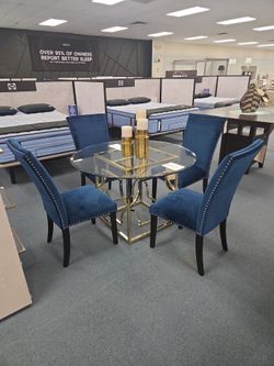 Table And 4 chairs