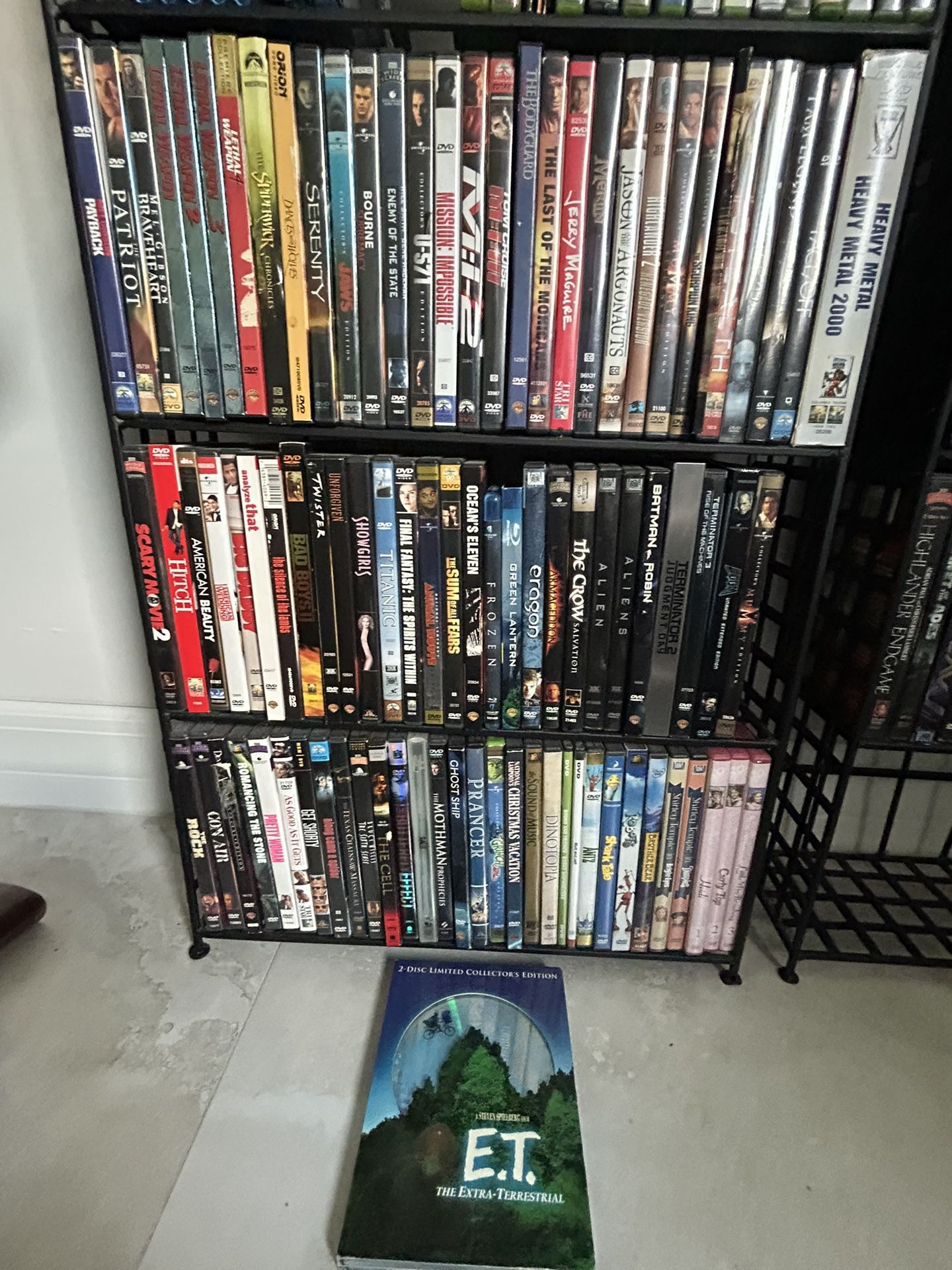 DVD π Movies πΏ Lot: (148)In Cases Complete in EXCELLENT CONDITION!!!π($2)EACHπ