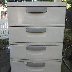 Plastic Sterilite storage drawers