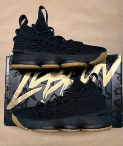 Nike Air Lebron 15 XV Black Gum Men’s size 8.5 basketball shoes Rare NDS!