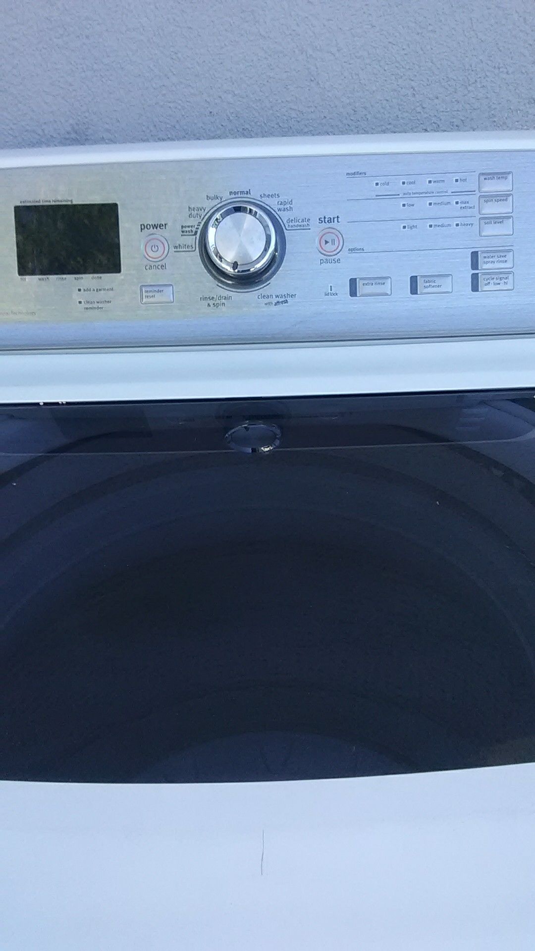 $300 OBO Maytag BRAVOS XL HE TOP LOAD WASHER WITH POWERWASH SYSTEM Model:mvwb725bwo