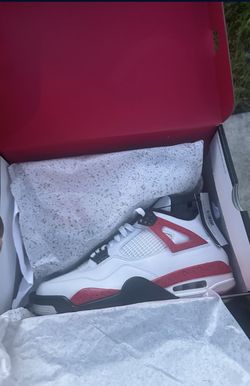 Jordan 4s