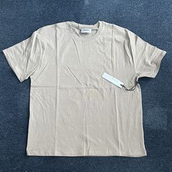 SS21 Essentials Short sleeve "Taupe" Size L (BRAND NEW IN PACKAGING)
