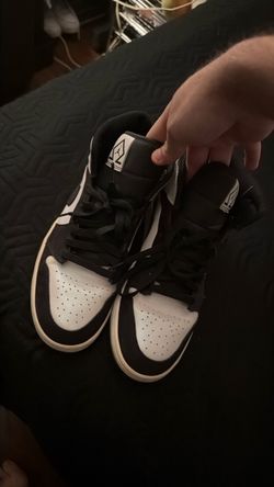 Jordan 1 shoes black and white