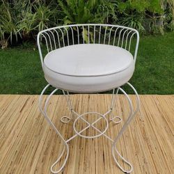 Retro Vanity Bench 