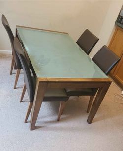 Natural wood and Glass table + 4 chairs
