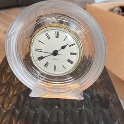 Crystal clock