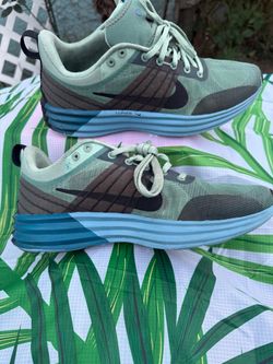 Nike Lunar Sneakers Mint Green and Blue size 9