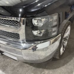 2007, 08, 09, 10, 11, 12,13 Chevy Silverado Black Headlights