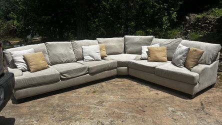 *FREE DELIVERY* Living Spaces 3 Piece Sectional
