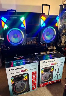Pioneer ! Ultimate Party Speaker ! 700 Watts, RGB LED Lights + Stand, Microphone, Karaoke & DJ Ready