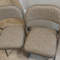 Beautiful Upholstered Folding Chairs 