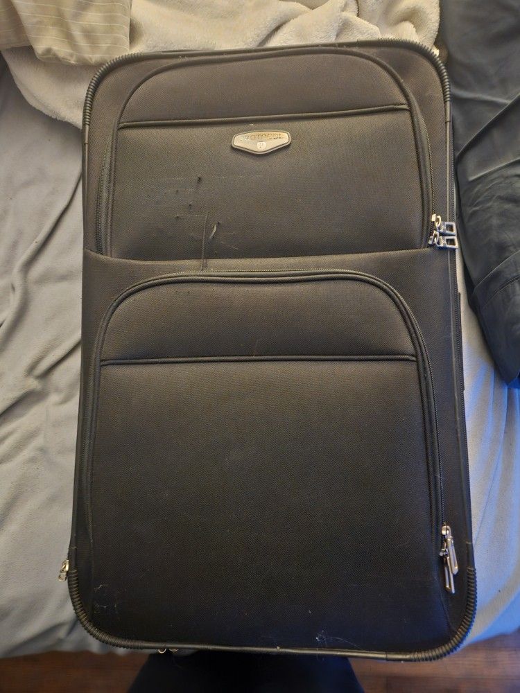 Large/Small Suitcase