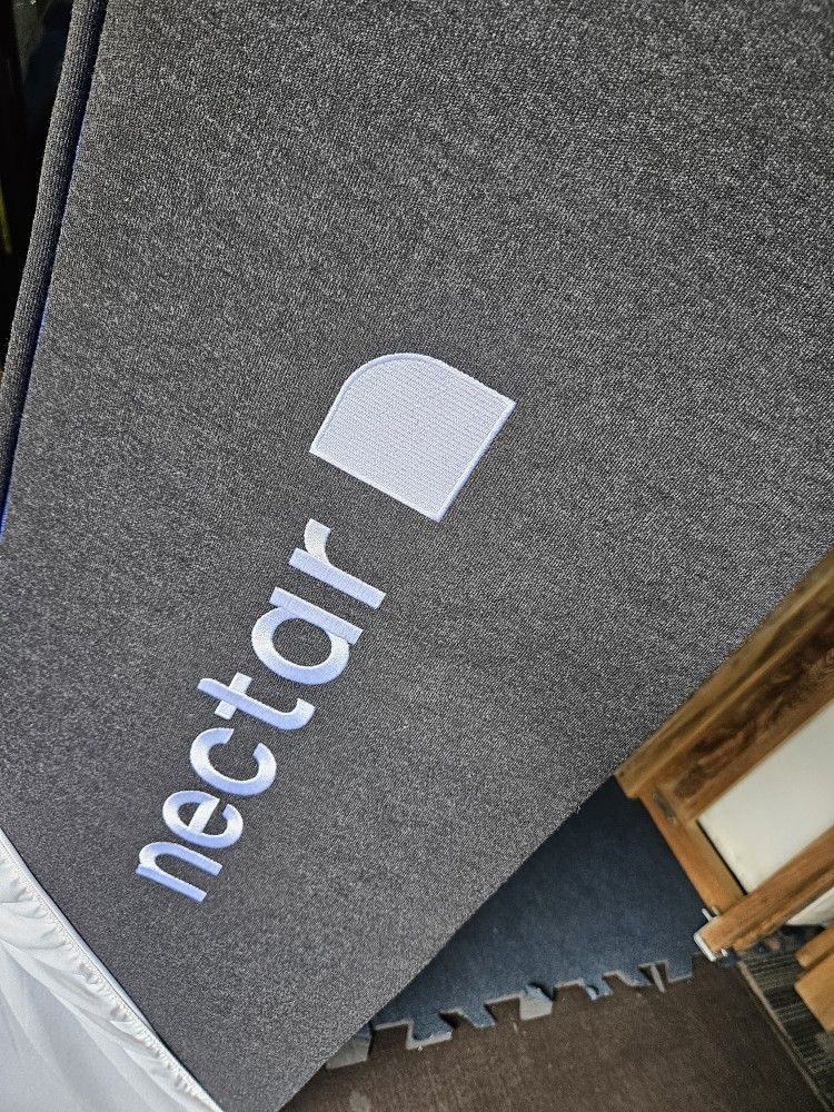 QUEEN SIZE MATTRESS (NECTAR BRAND)