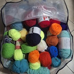 24 Gallon Random Color Med. Weight Yarn Bag