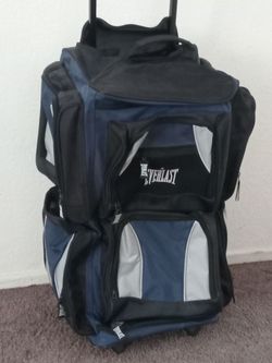 27" Everlast Rolling Wheeled Duffle Bag
