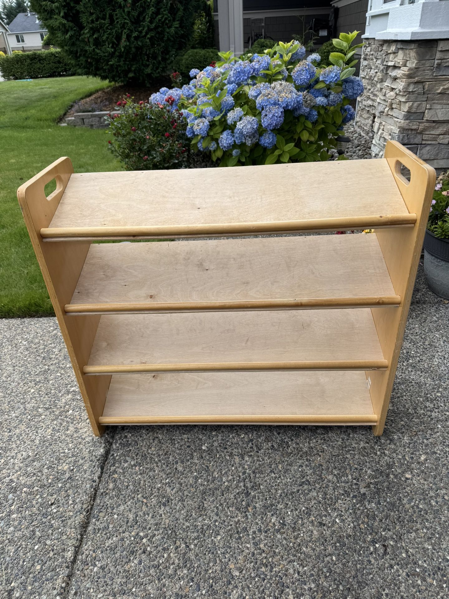 Shoes rack $7