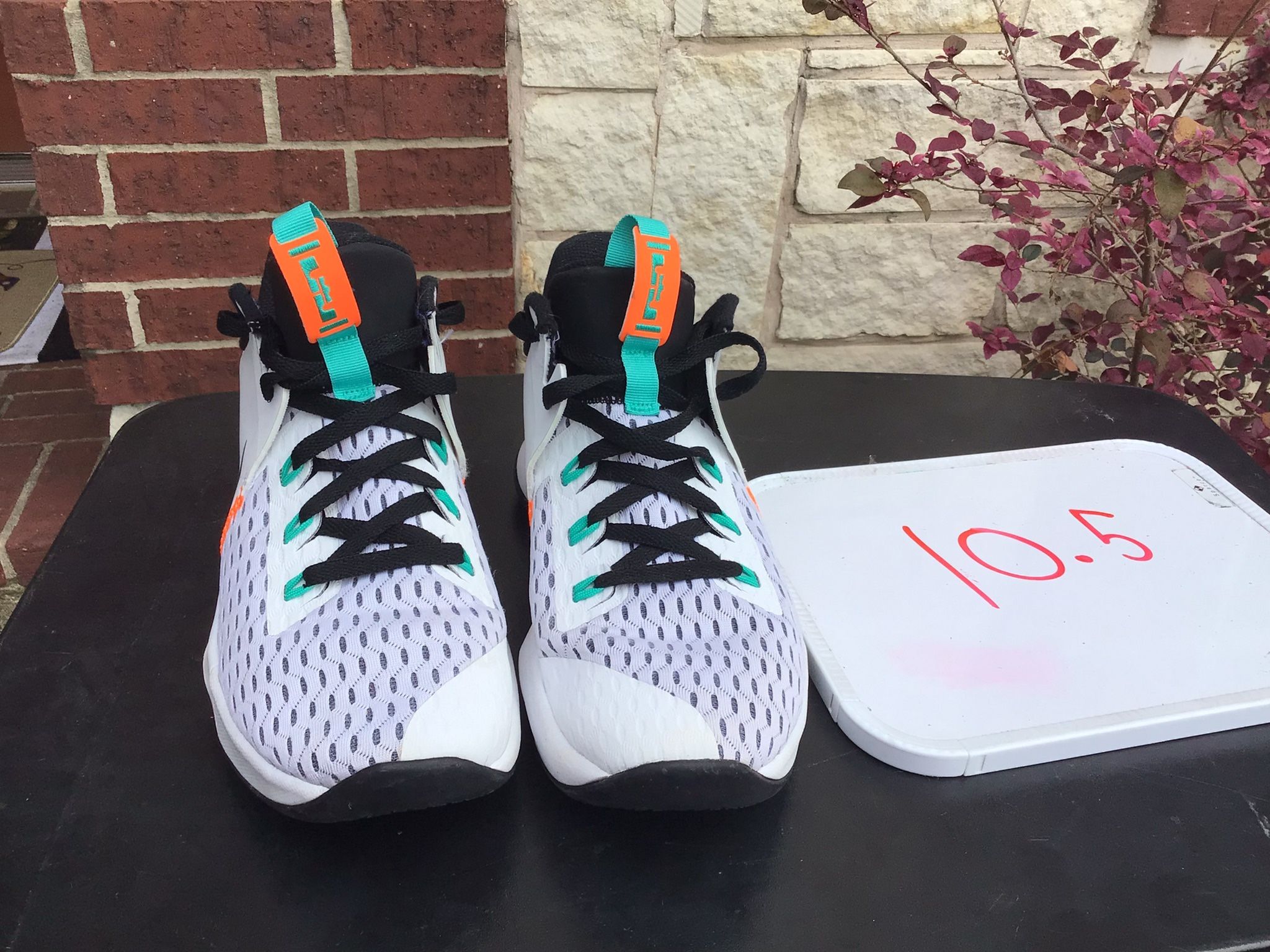 Nike LeBron Witness White Clear Jade No Box