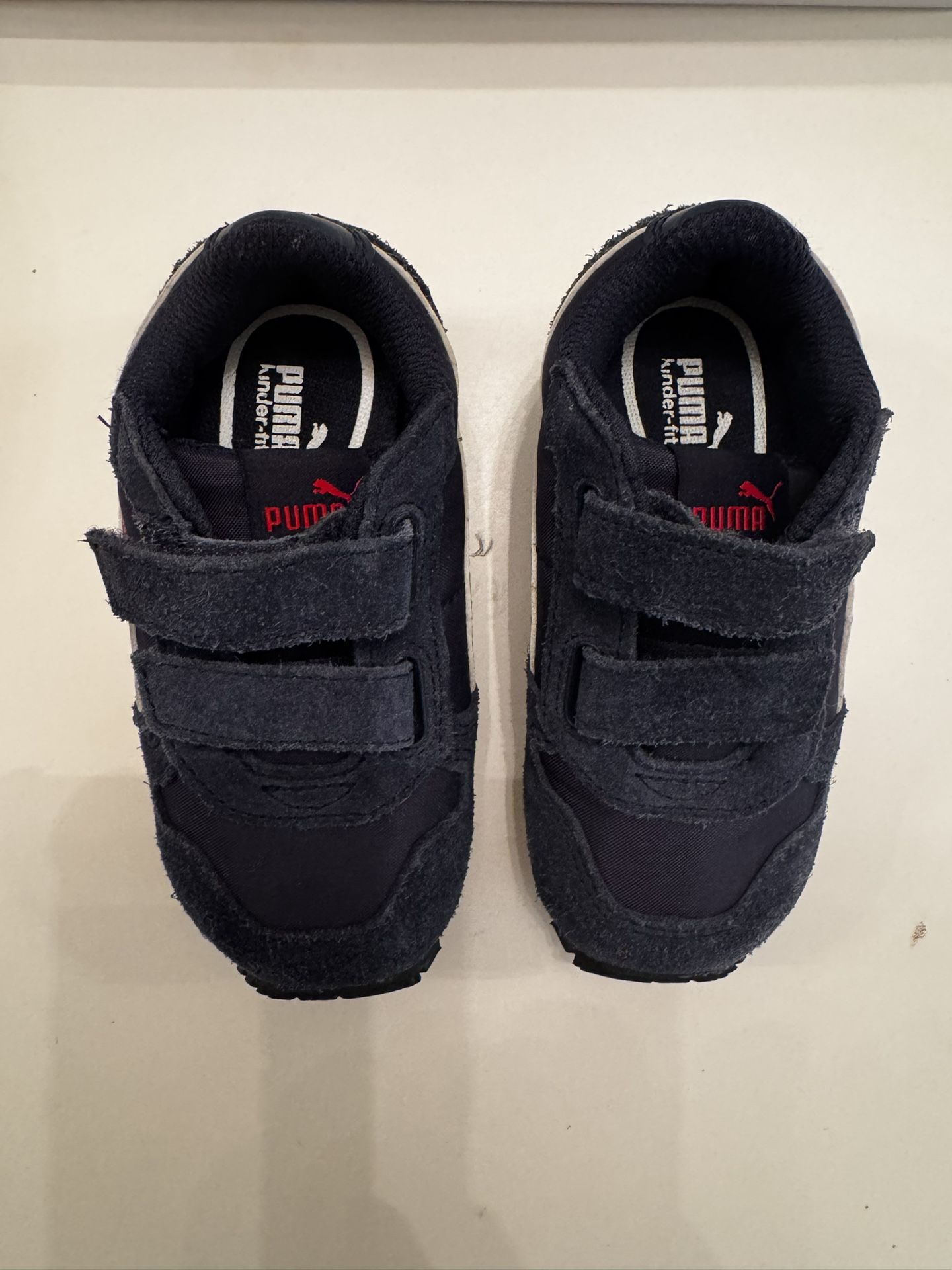 PUMA kinder Fit Kids Toddler Shoe Size 6