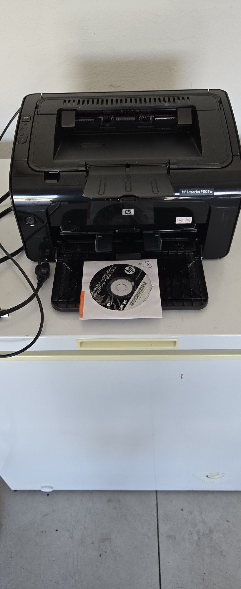 HP LASERJET P1102W