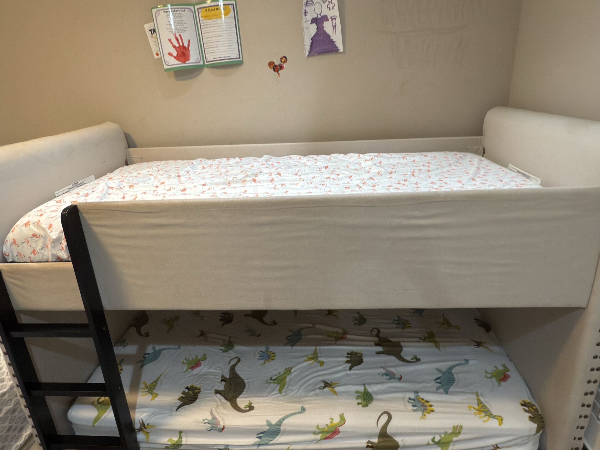 3-Layer Kids Bunk Bed – Great Condition!