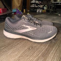 Women's Brooks Ghost 13 Gray Pink Athletic Shoes Size 8 