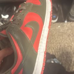 Good Condition Men’s Dunks Size 11