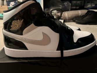 Jordan 1 Mid Black/Metallic