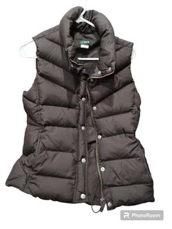 J. Crew brown vest puffy jacket women Medium

Great shape. Normal wear. Medium size. Adult women. Color brown.