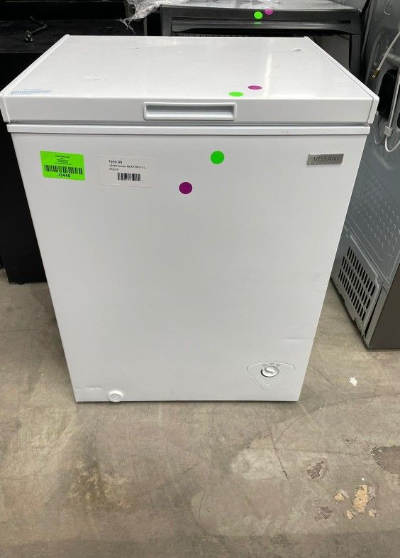 Vissani MDCF5WH 5 cu. ft. Manual Defrost Chest Freezer for Sale in San