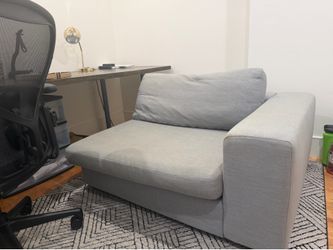 FREE – Oversized Modular Sectional Chair / Sofa Piece – Newton