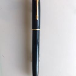 Parker Sonnet Fountain Pen 18k M Nib