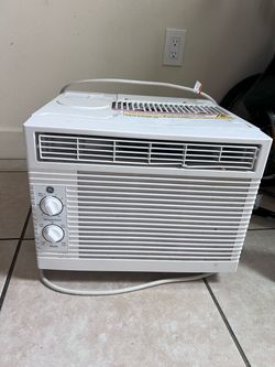 GE Window Air Conditioner Unit