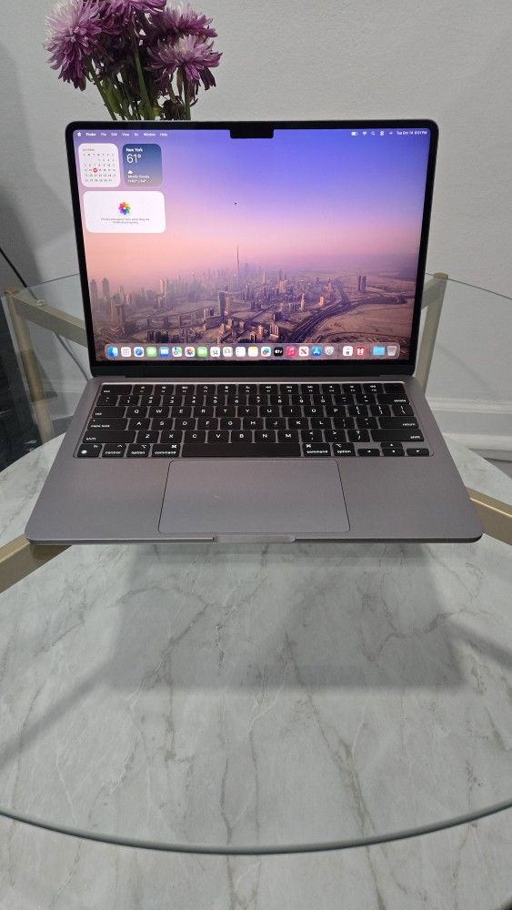 Apple MacBook Pro - 16 GB / 512 SSD / 2Ghz