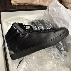 Gucci Shoes … Men’s 8.5 